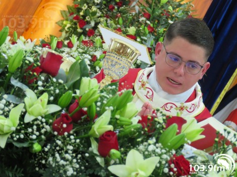 Joven sancarleño presbítero de San Isidro configurado por la Cruz