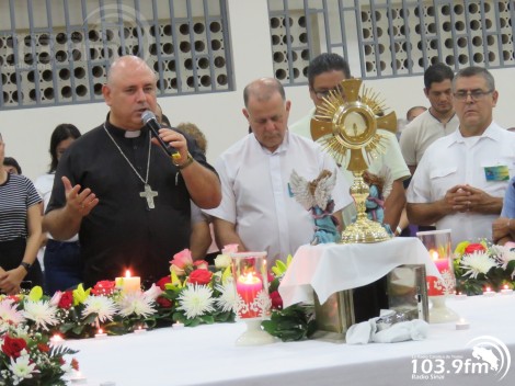 La Diócesis de San Isidro contempla y adora a Jesús Eucaristía