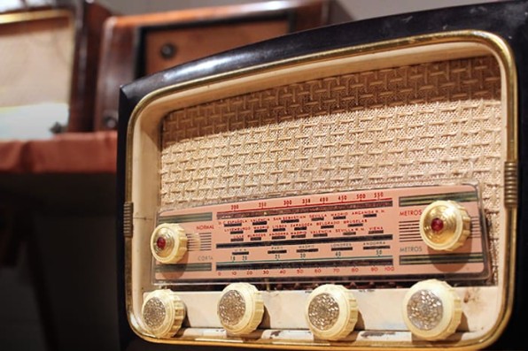 Cuando se pretende apagar una voz, se oscurece un pueblo