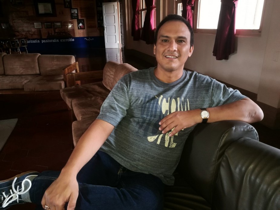 Un porteño describe su vocación y misión sacerdotal entre los hermanos